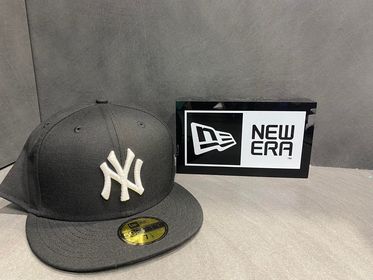 New Era 59Fifty NY Yankees Fitted White black