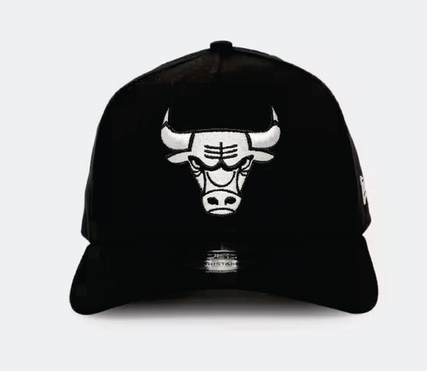 NEW ERA 940 K Frame Black/White Logo